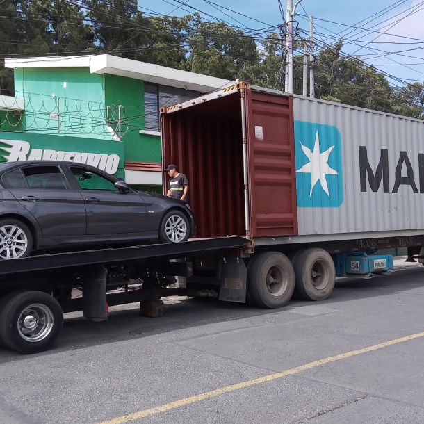 Envío Internacional de vehículos en contenedor